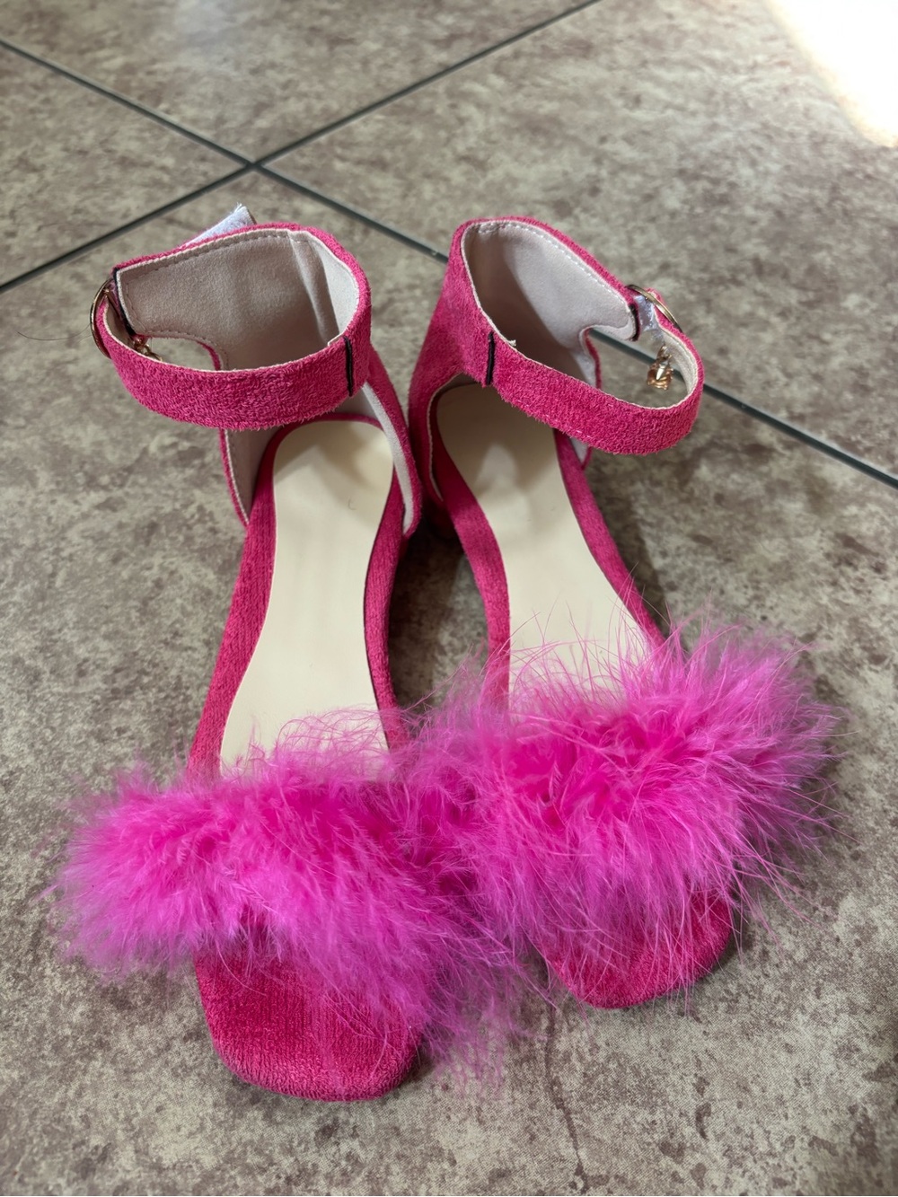 Girls Hot Pink Feather heels